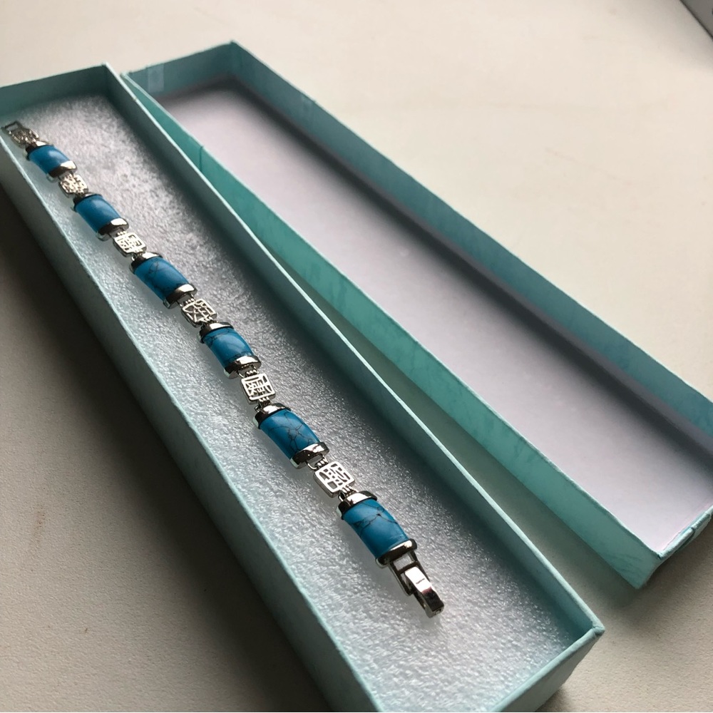 turquoise stone bracelet with silver plating